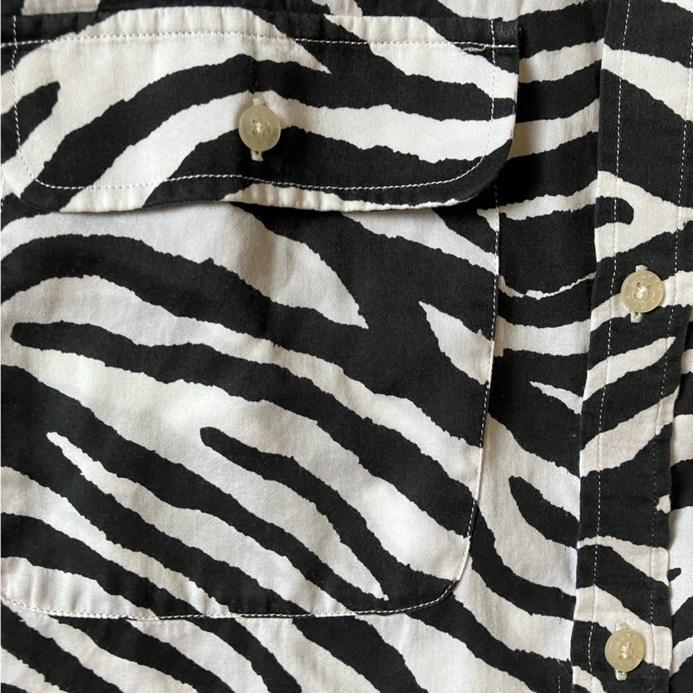 Lauren Ralph Lauren Black and White Zebra Button Down Shirt - Picture 4 of 6